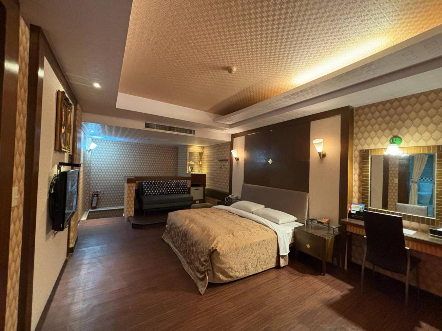 Hua Xiang Motel - Da Chang Kaohsziung Kültér fotó
