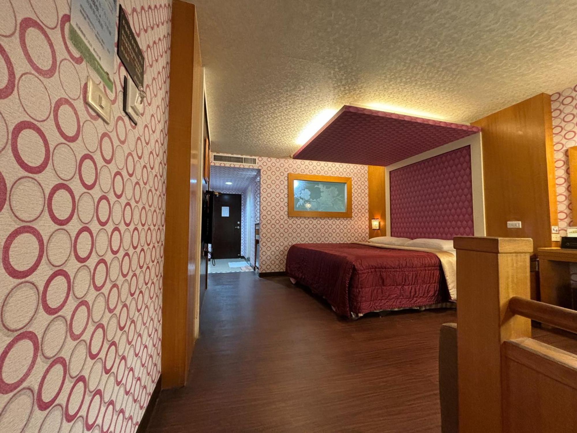 Hua Xiang Motel - Da Chang Kaohsziung Kültér fotó